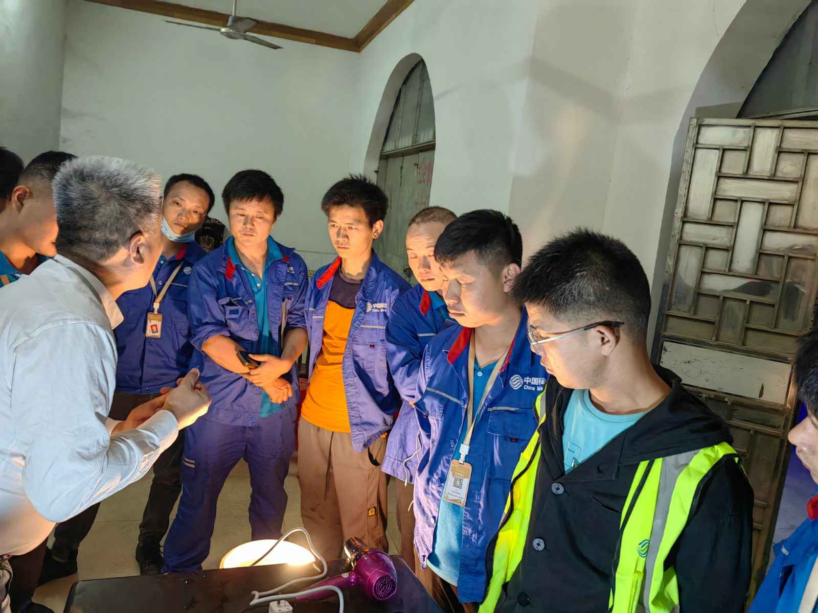 贵阳张伟企业形象推广有限公司为中移铁通有限公司安全用电培训