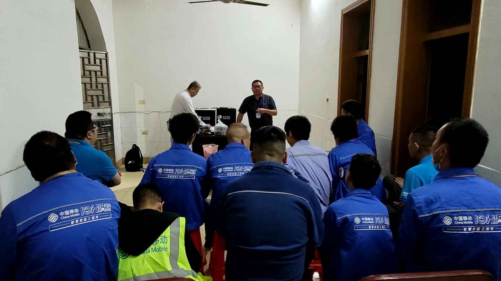 贵阳张伟企业形象推广有限公司为中移铁通有限公司安全用电培训